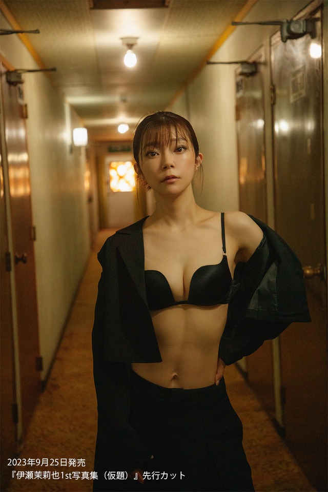 伊瀬茉莉也さんのグラビア写真 5