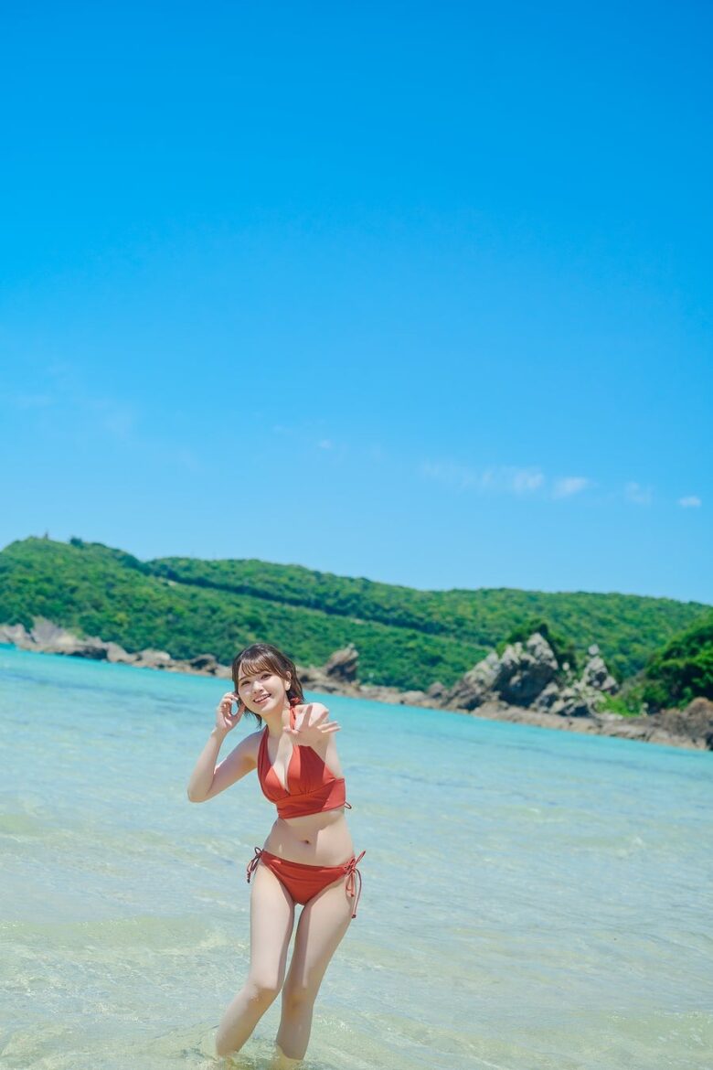 鬼頭明里さんのグラビア写真 9
