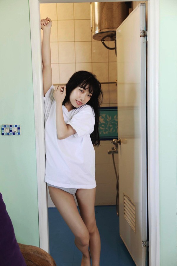小林愛香さんのグラビア写真 3
