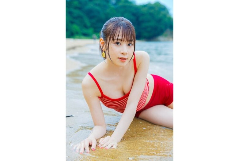 前田佳織里さんのグラビア写真 6