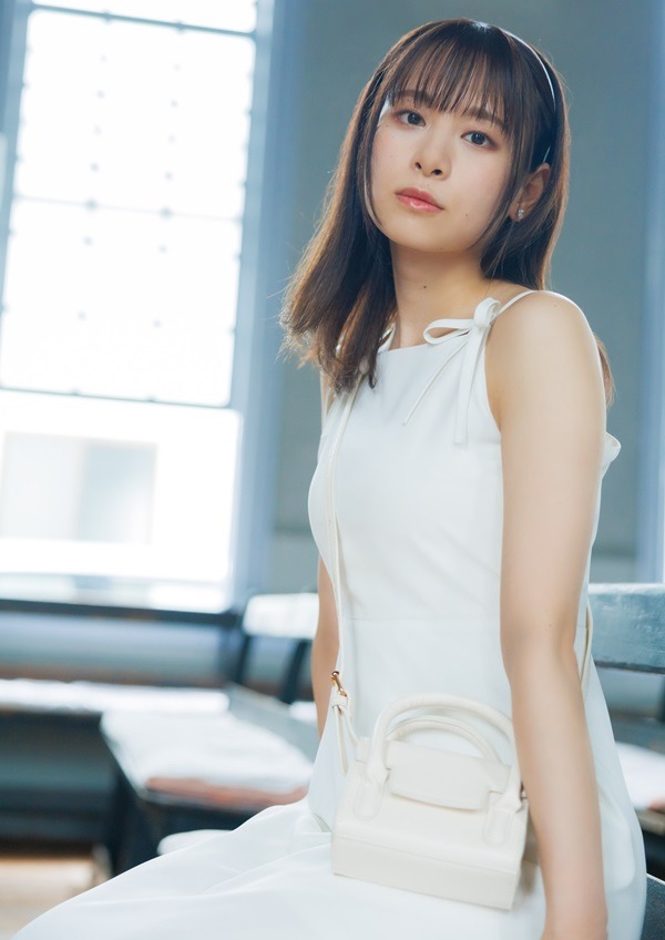 前田佳織里さんのグラビア写真 10