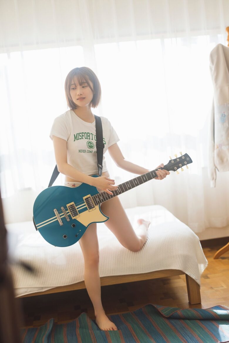 夏吉ゆうこさんのグラビア写真 6
