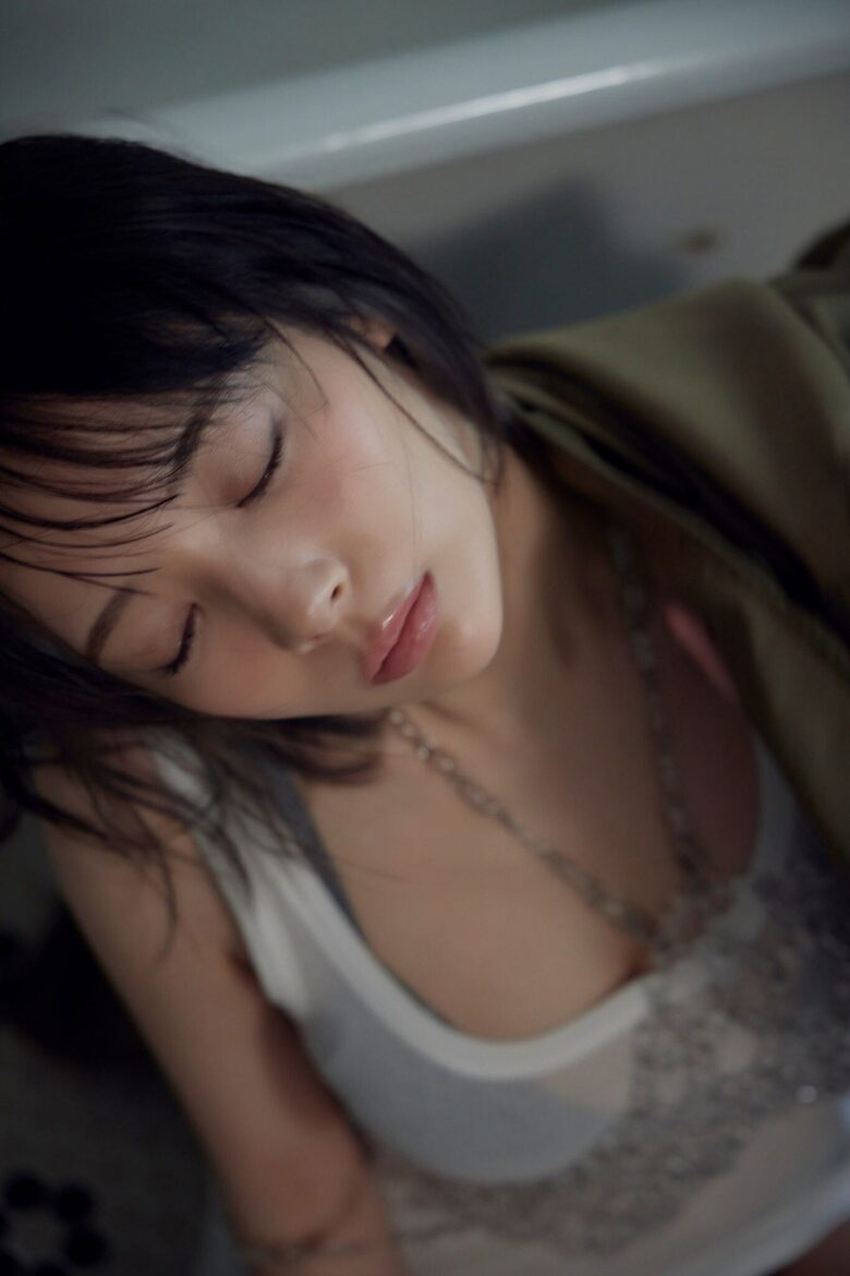 岡田紗佳さんの写真 4