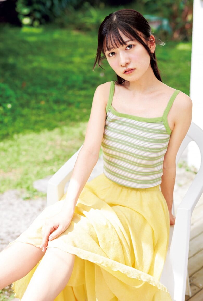 鈴原希実さんのグラビア写真 3