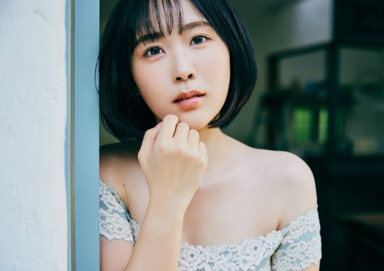 夜道雪さんのグラビア写真 2
